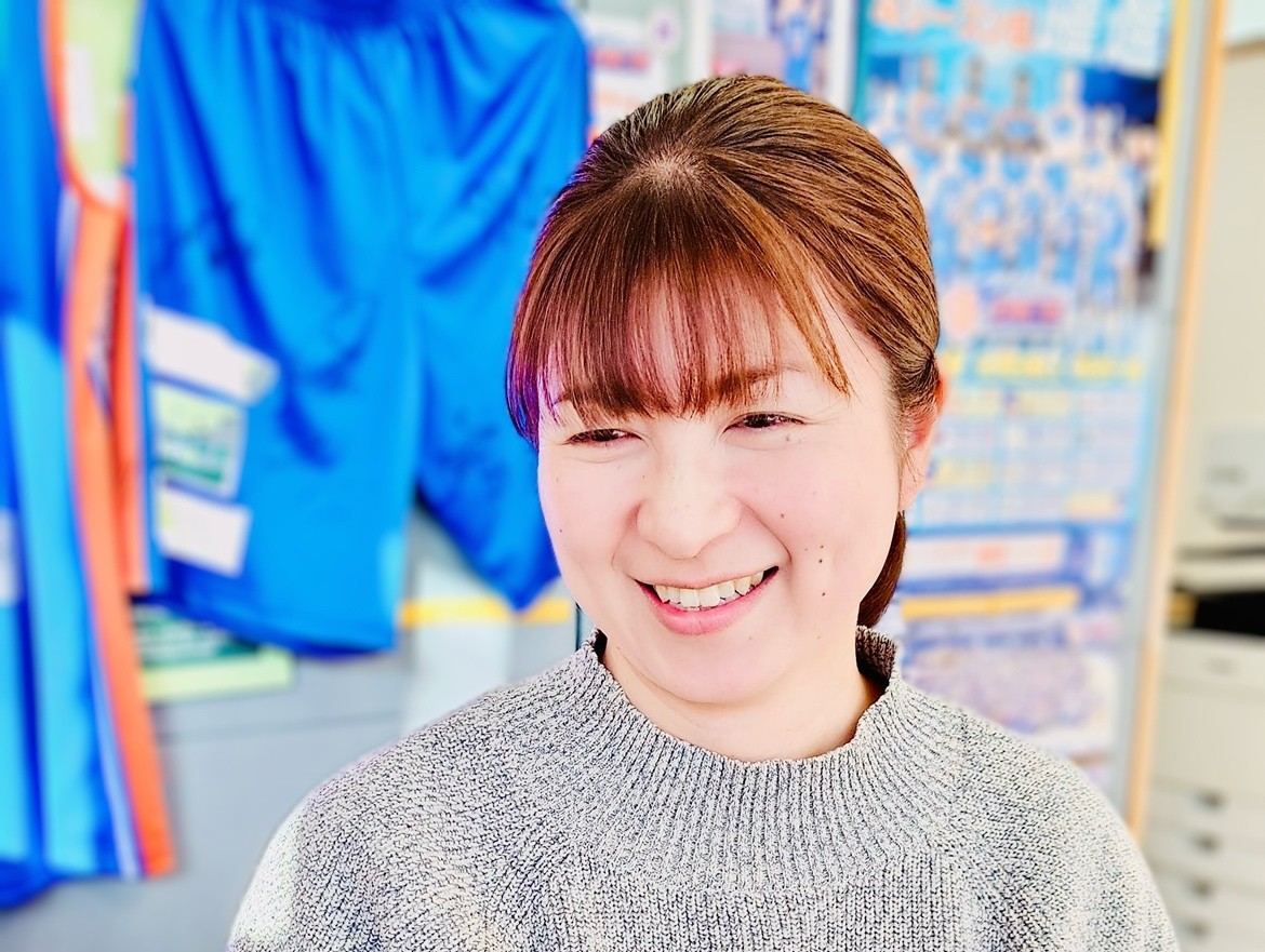 経理業務：月岡亜紗子